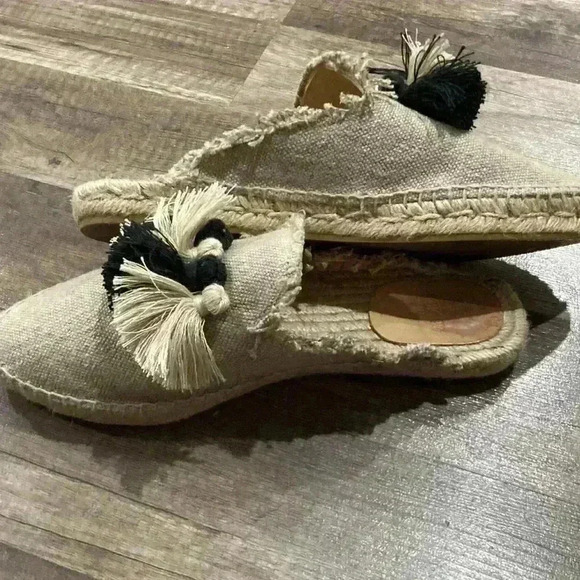 Castaner Canvas Tassel Accents Neutral Flat Mules EU 39 - Picture 11 of 11